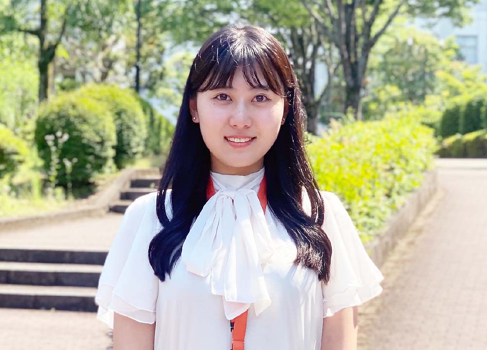 2023年度 外国語学部 英米語学科卒 大鷲 明香莉さん